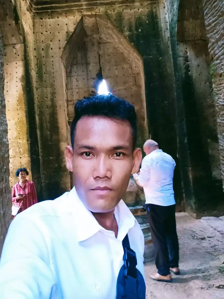 tuktuk siemreap angkor wat chauffeur professeur particulier precepteur tuteur bordeaux paris